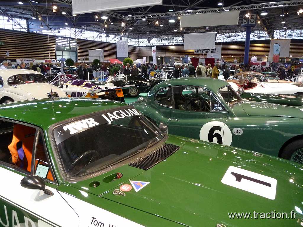 2011_epoquauto (157).jpg - 05/11/2011 - 69000 LYON - EPOQU'AUTO - 33ème Salon International Autos & Motos Anciennes - Stand JAGUAR